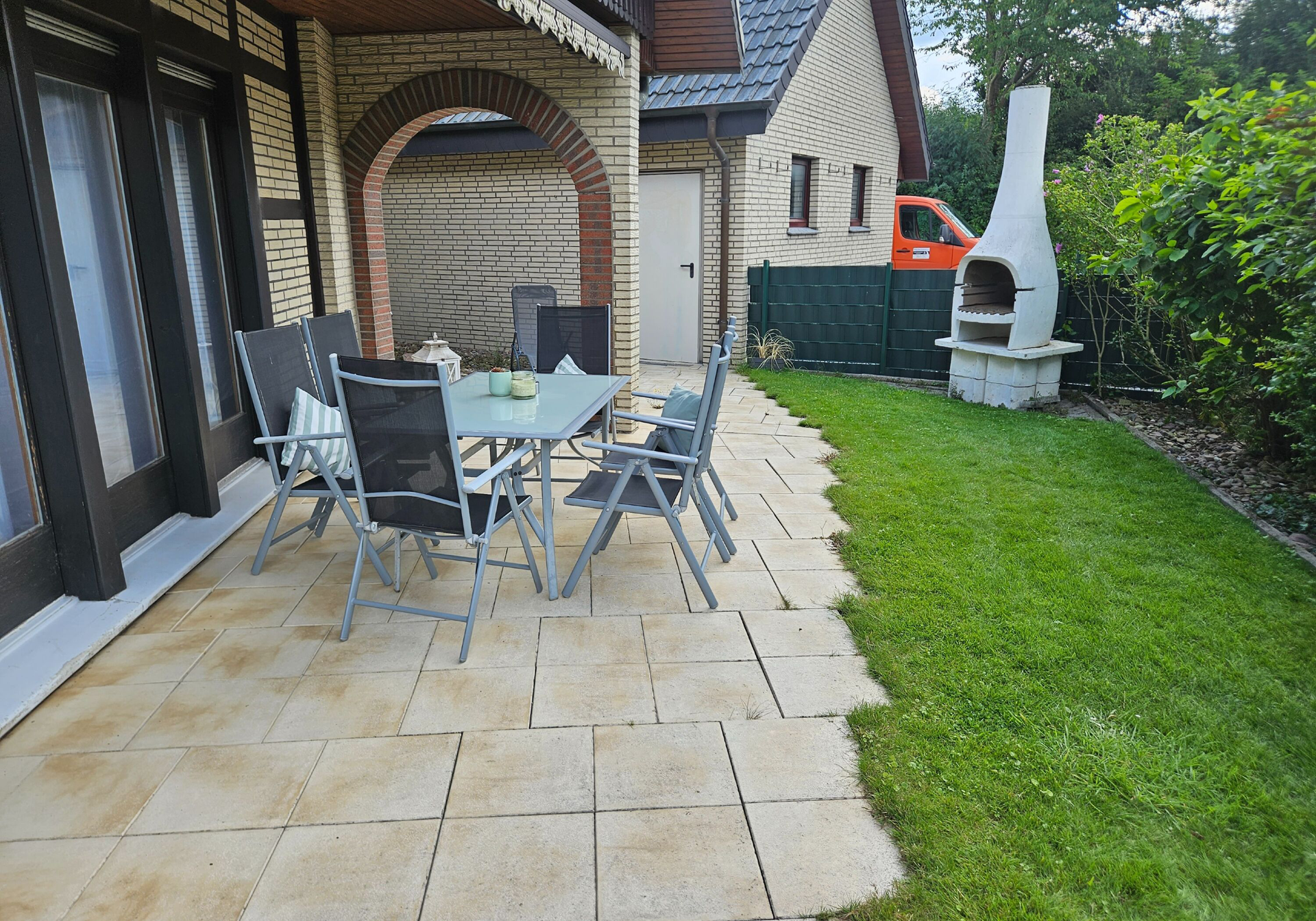 Terrasse und Grill Bild 1 Vollbild